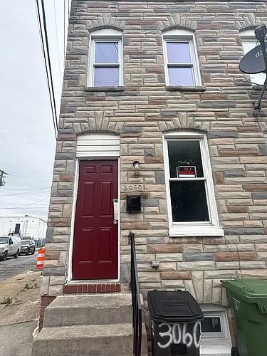 3060 Stafford St Photo 1