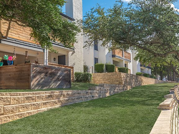 5th image of 711 Brentford Pl #11049026