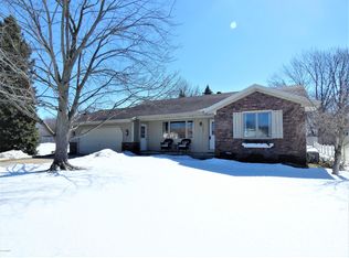 4538 Restmor St SW, Grandville, MI 49418