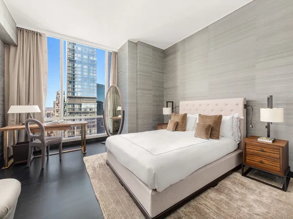 157 West 57th Street image 9 of 16