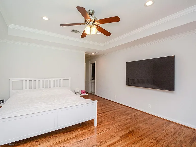 9906 Cedardale Dr — Photo 22