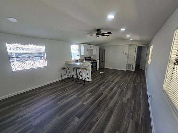 3rd image of 7312 Poi Cir