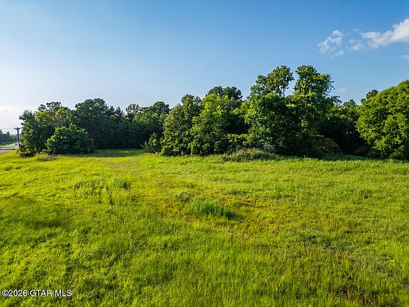 2nd image of NE Corner Highway & Garrard Rd #389