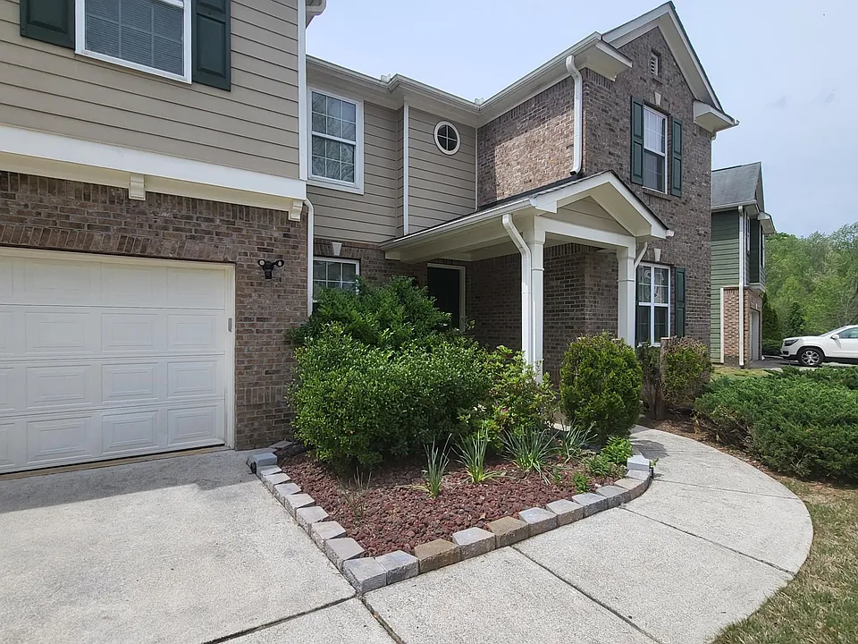 1113 Sparkling Cove Dr