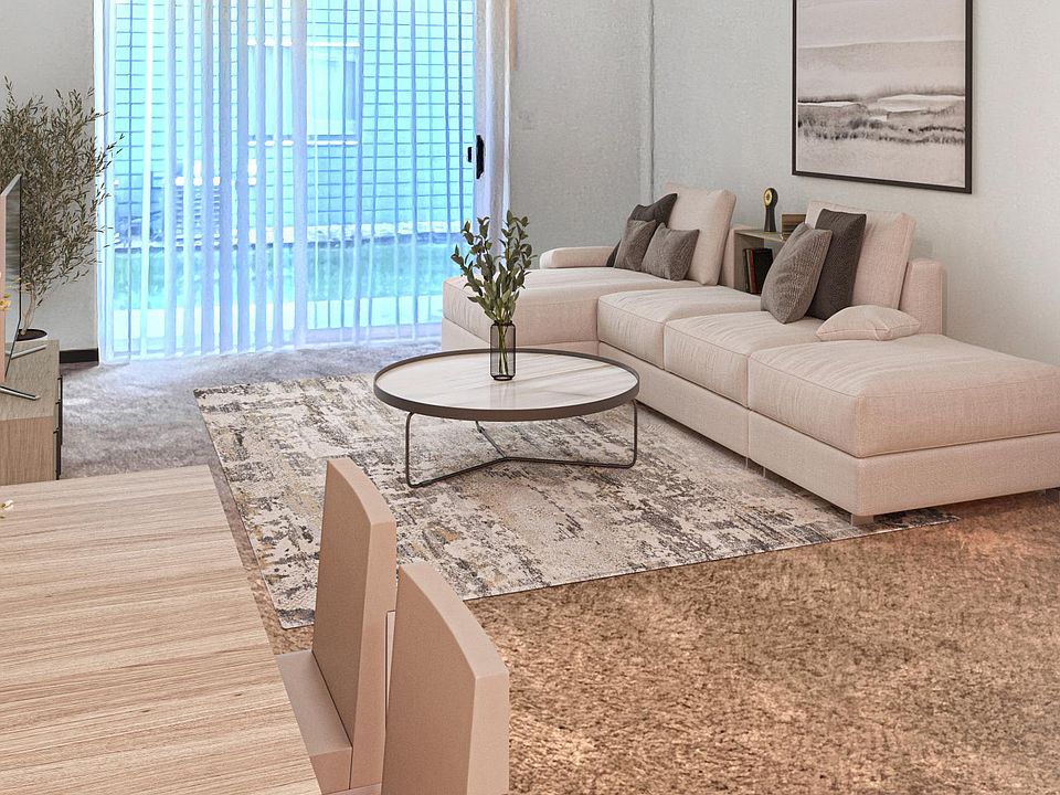 1st image of 644 Stonehaven Dr #10