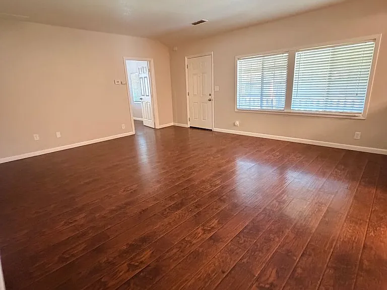 Country Lane - A Must See Community! — Photo 26