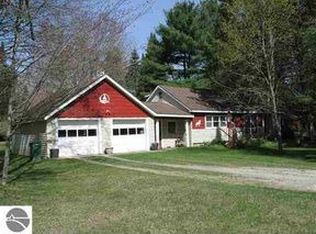 2114 S Towerline Rd, Whittemore, MI 48770