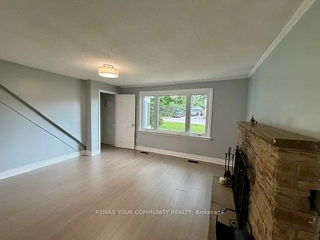 220 Ruggles Ave — Photo 5