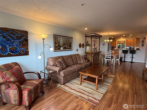 4th image of 2815 Willows Road #230