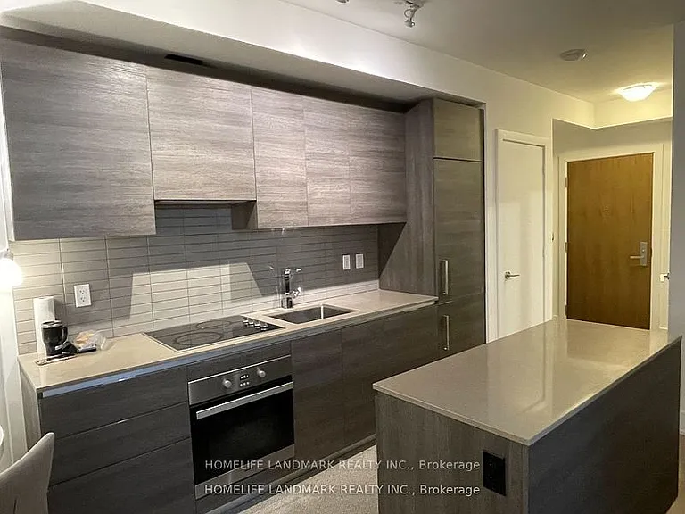 200 Bloor St W #1004 — Photo 5