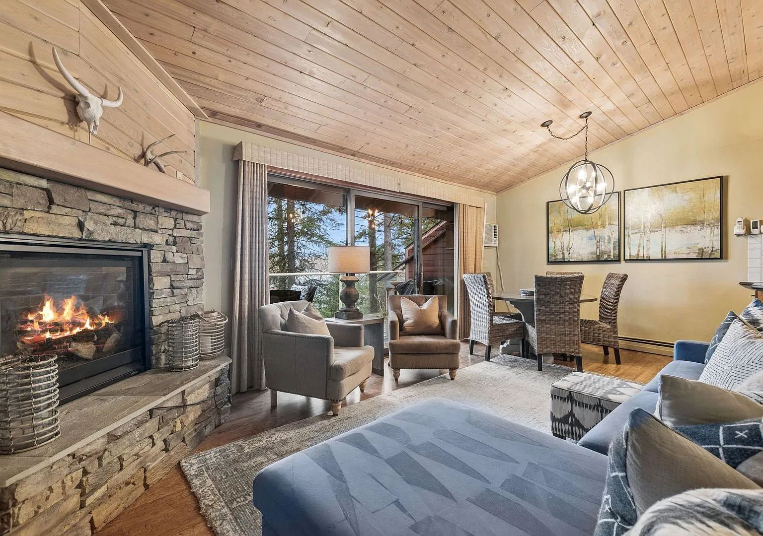 2 Bedroom 2 bath, Hillside Whitefish Lake Condo — Photo 1