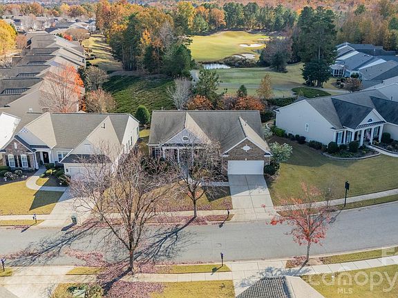 5th image of 35047 Carnation Ln
