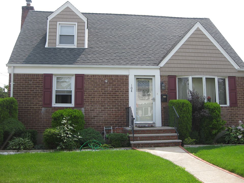 1st image of 104 Lipton Ln