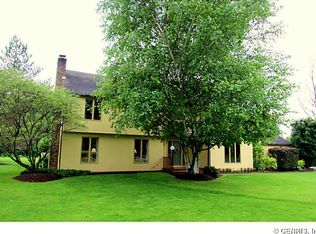 7 Dixon Woods, Henrietta, NY 14467