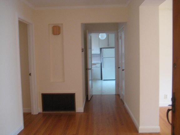 2nd image of 29 Manzanita Ave