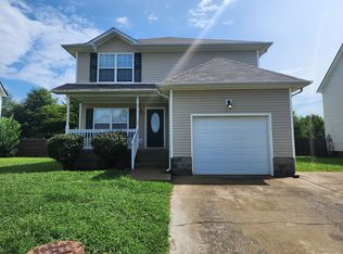112 N Cavalcade Cir, Oak Grove, KY 42262