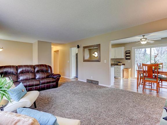 4th image of 14227 Ivywood St NW