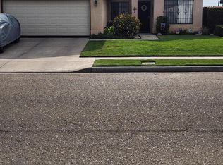 1999 Applewood St, Tulare, CA 93274