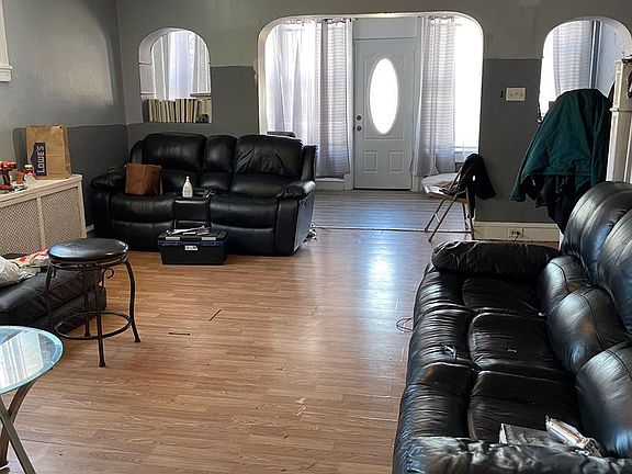 5th image of 5392 W Montgomery Ave