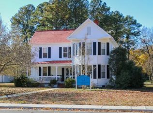 4504 Irvington Rd, Irvington, VA 22480