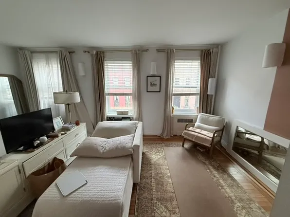 38 Schermerhorn Street image 1 of 6
