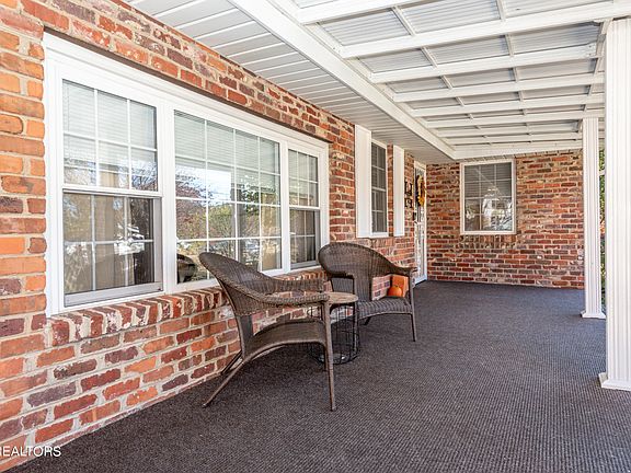 4th image of 3304 Gillenwater Dr