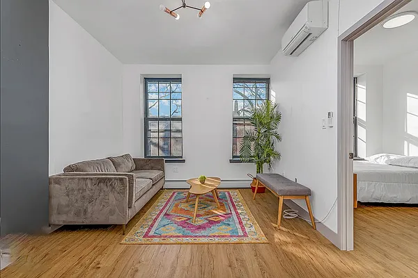 Rented by Coroi Corp | media 2