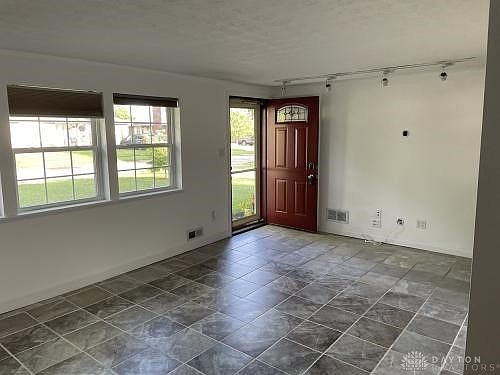 5th image of 3802 California Ave