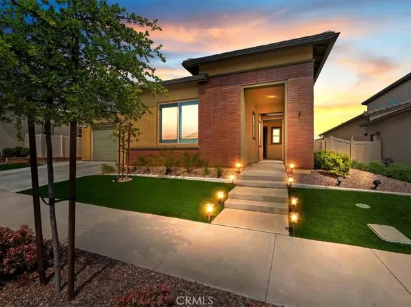 1532 Skystone Way, Beaumont, CA 92223