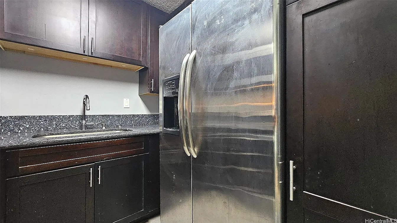 2 bed, $1,388 — Photo 3