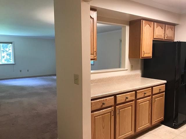 1st image of 37 Oakbrook Cmns