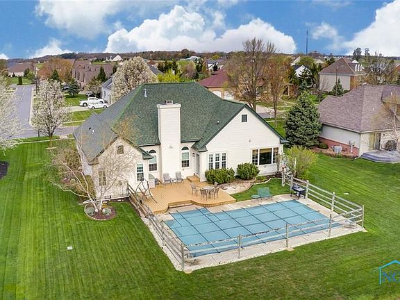 4th image of 523 Pine Valley Dr