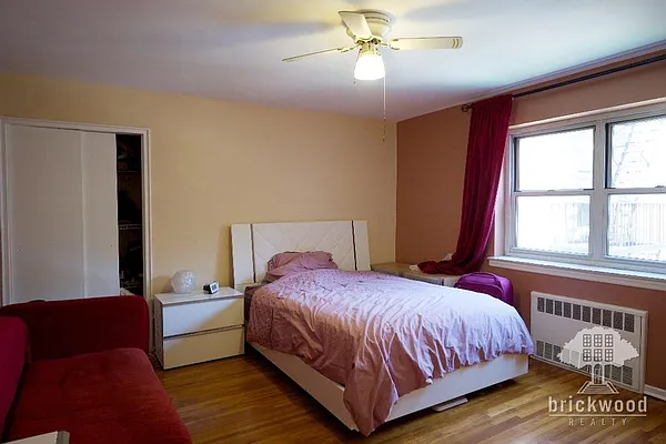 Sold by Brickwood Realty | media 35