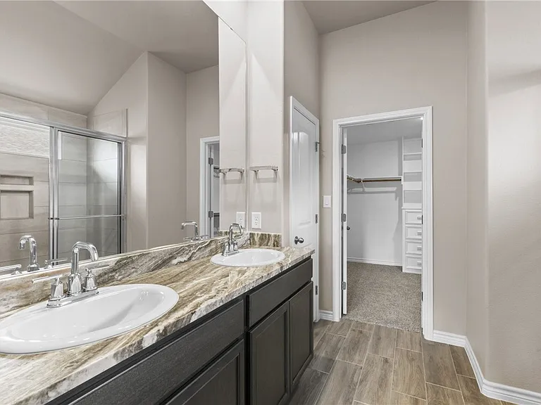 1353 Trent Park Ln — Photo 10