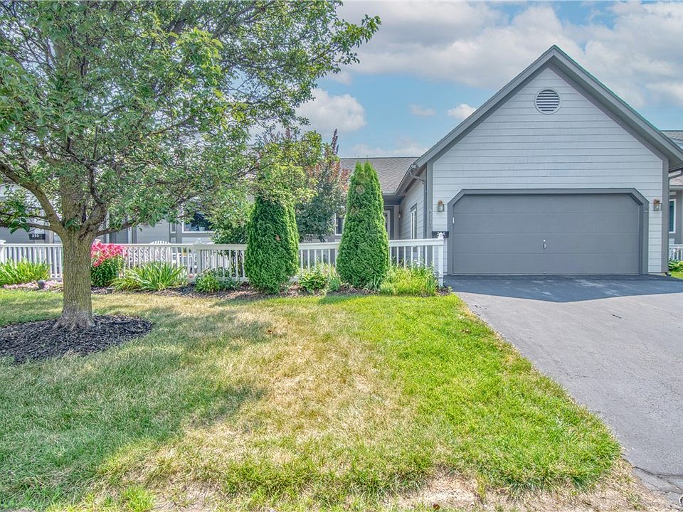 1st image of 254 Oarlock Cir
