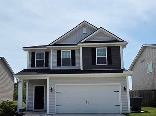 131 Battalion Ln, Hinesville, GA 31313