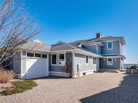 108 Captains Drive
