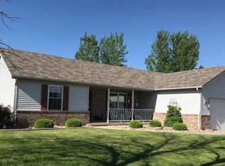 1302 Pin Oak Ct, Martinsville, IN 46151