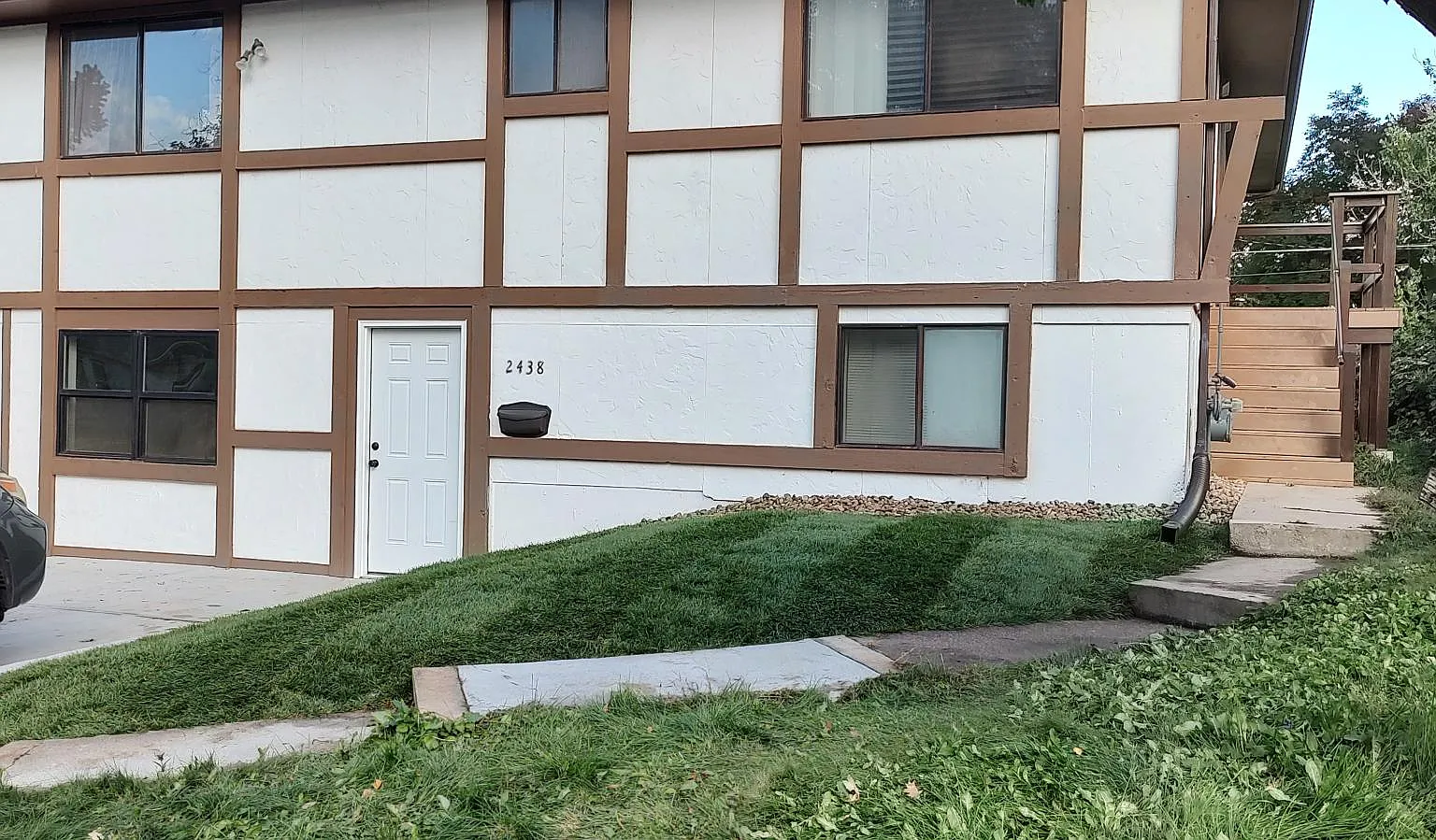 6 bed, 2800 sqft, $4,000 — Photo 2
