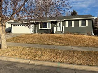 430 Tamarack Dr, Rapid City, SD 57701