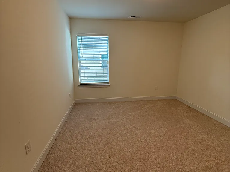 296 Ford Meadows Dr — Photo 9