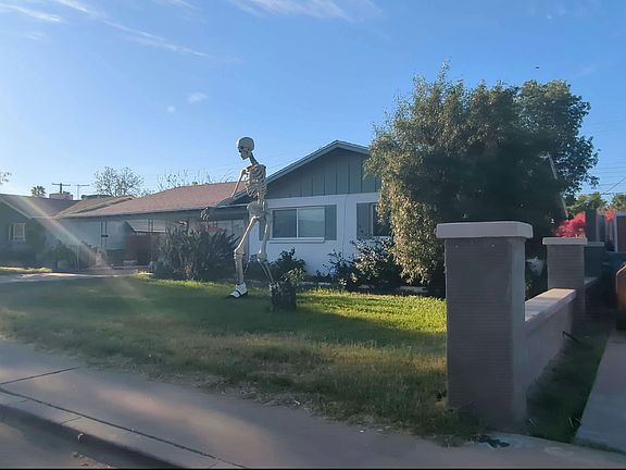 2nd image of 1741 E 2nd Ave