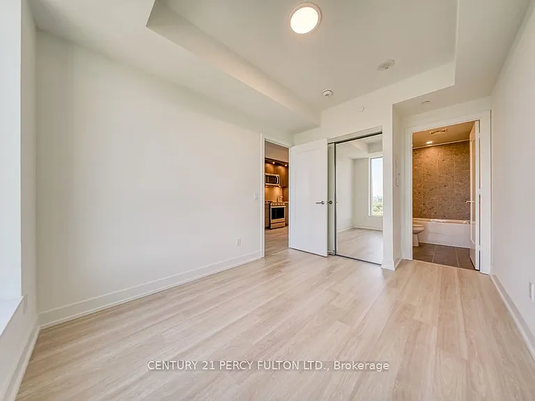 60 Central Park Dr #1802 — Photo 19