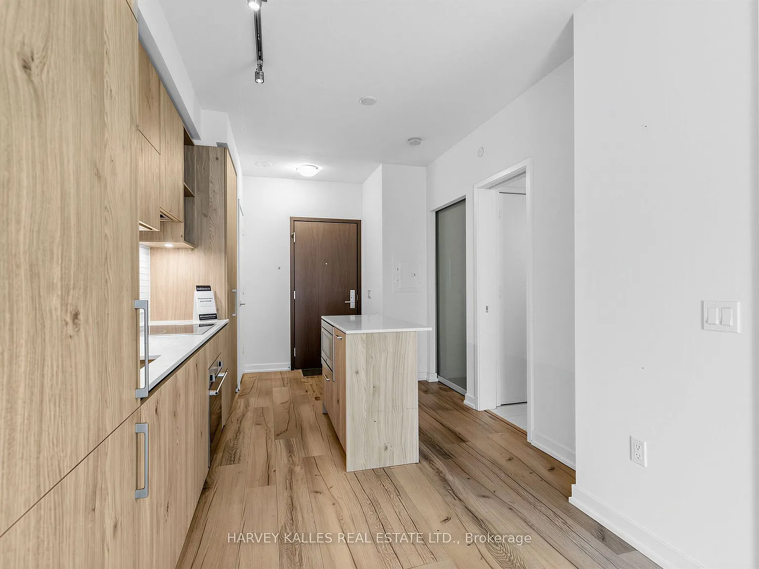 2 bed, $2,900 — Photo 2
