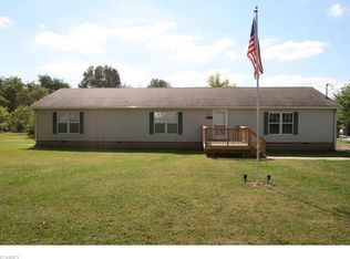 6142 Bosford St SW, Navarre, OH 44662