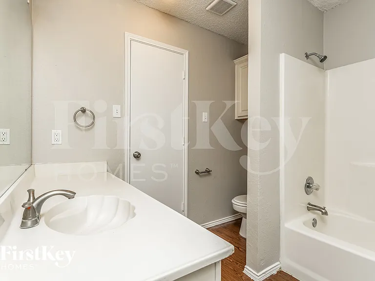606 Plainview Dr — Photo 11