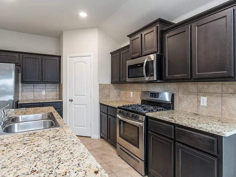 6901 Freeboard Way — Photo 28