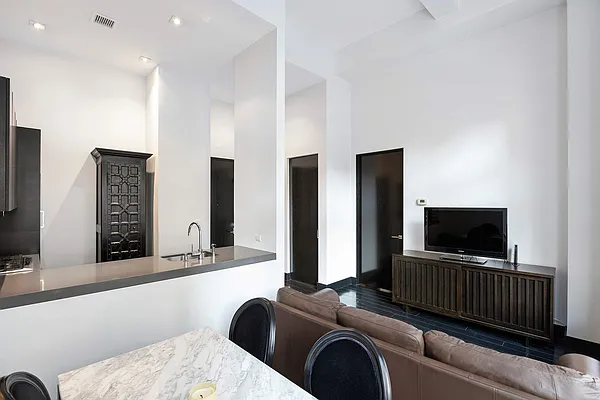 Rented by Compass | media 20