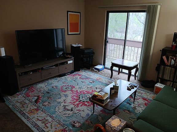 2nd image of 957 S Basswood Cir