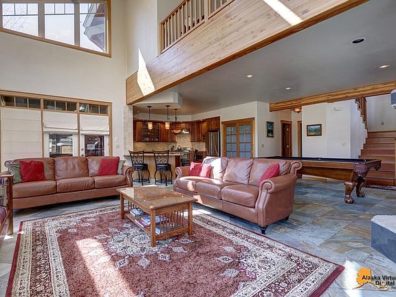 3rd image of 132 Tanner Cir